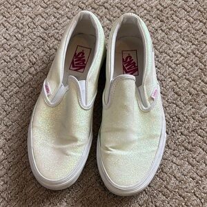 Vans White Slip-On Sneakers Canvas Casual - changes color in the sun!